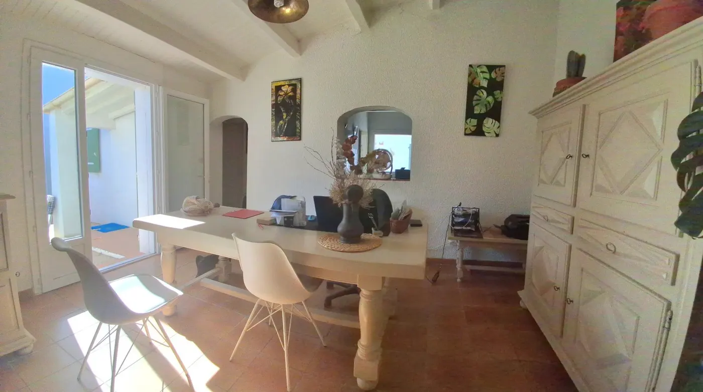 Viager mixte île de Ré - Plain-pied 109 m² + 2 studios - 5 min plage - photo 3